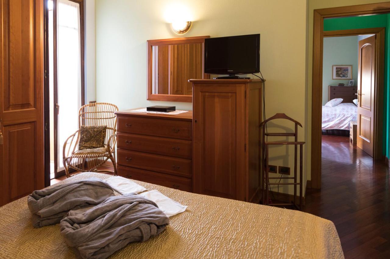 A Casa Di Anna, Elegant Flat In Cremona Apartment Exterior foto