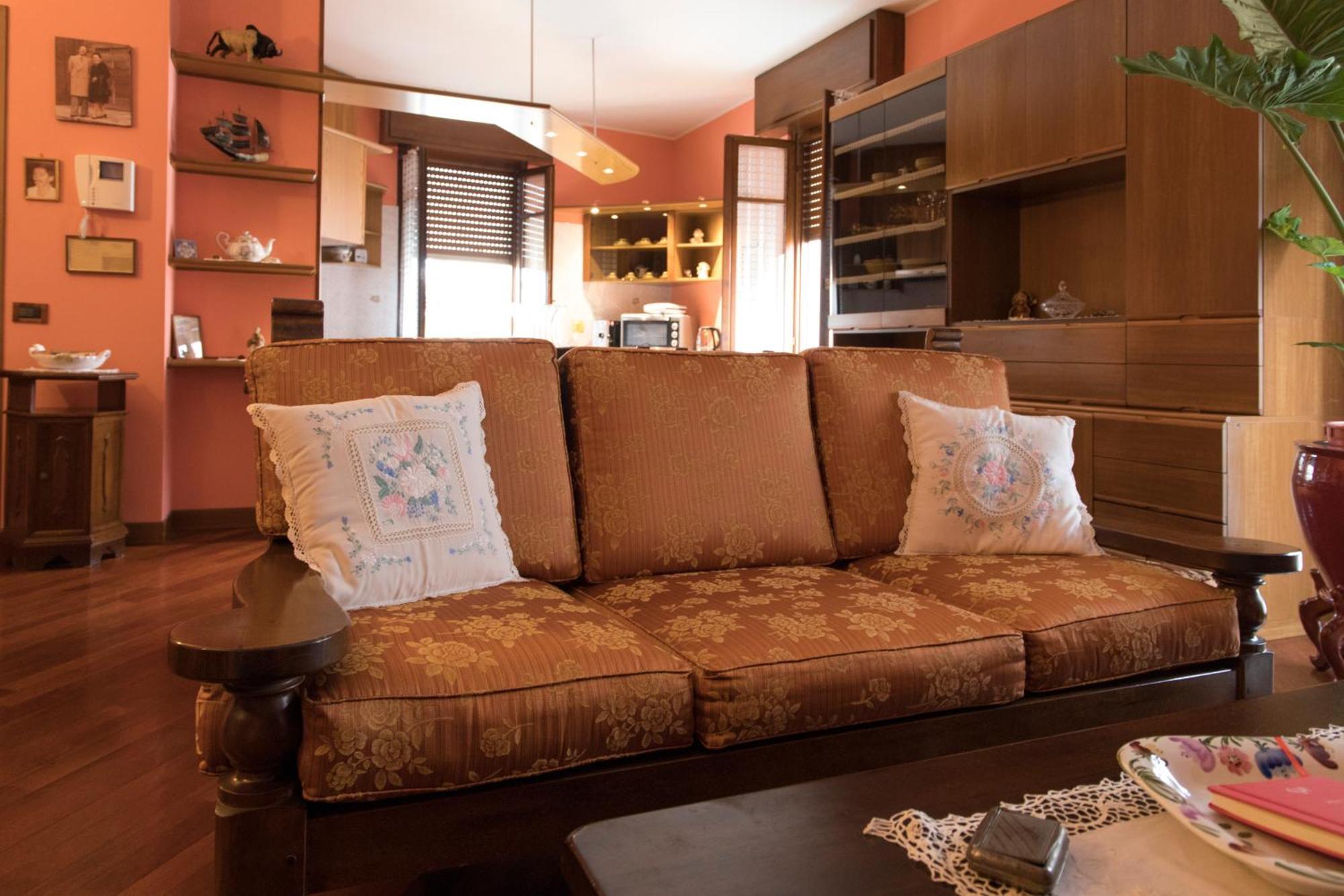 A Casa Di Anna, Elegant Flat In Cremona Apartment Exterior foto